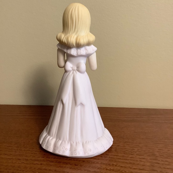 Vintage Enesco Growing Up Girls  Age 9. - Picture 2 of 4